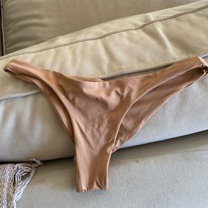 White fox bikini bottoms never worn only tried on